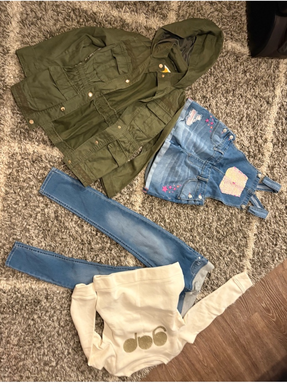 Lot of Girls Clothes Size -10 Very Cute!
